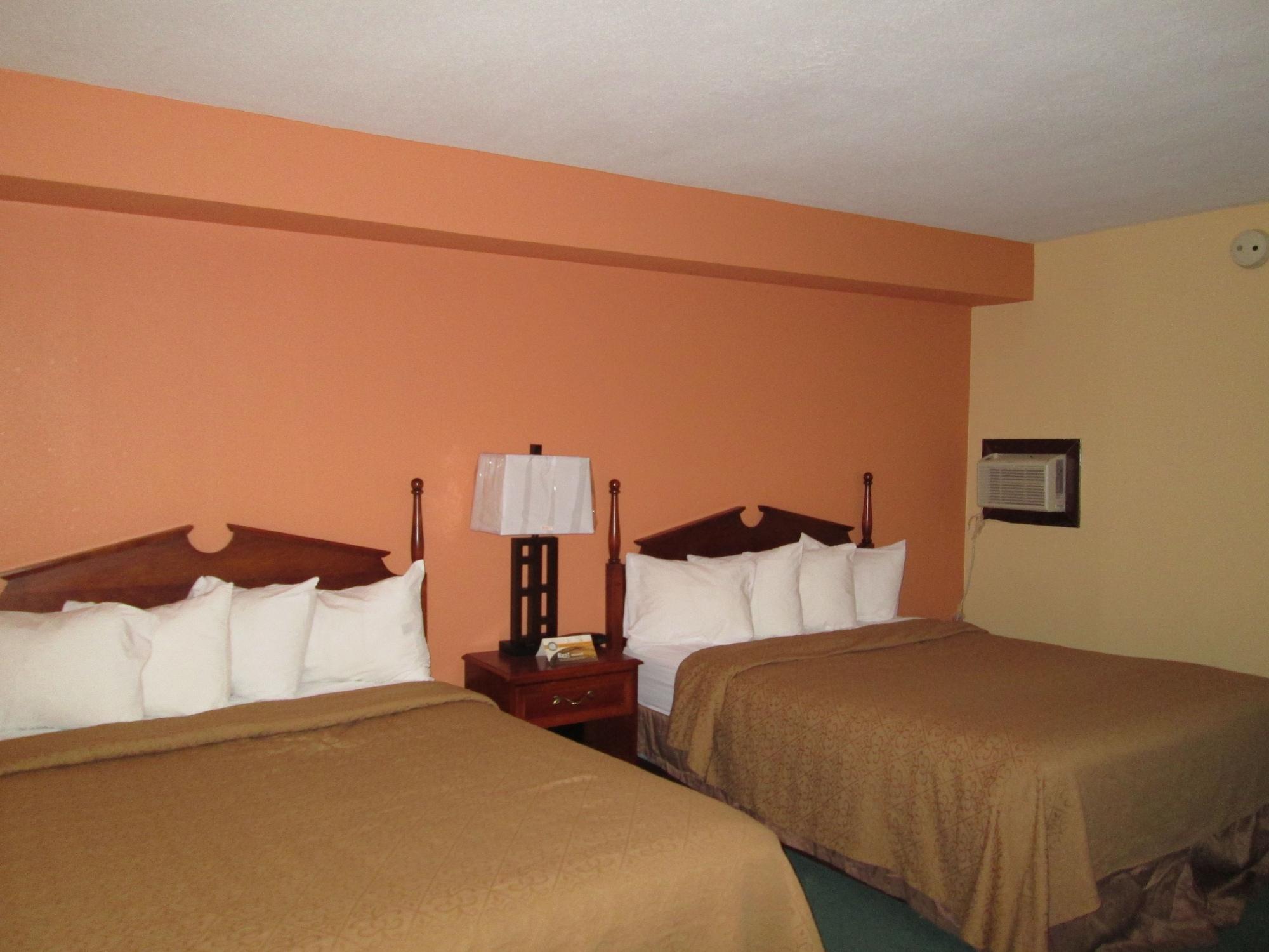 Quality Inn Gaylord Kültér fotó