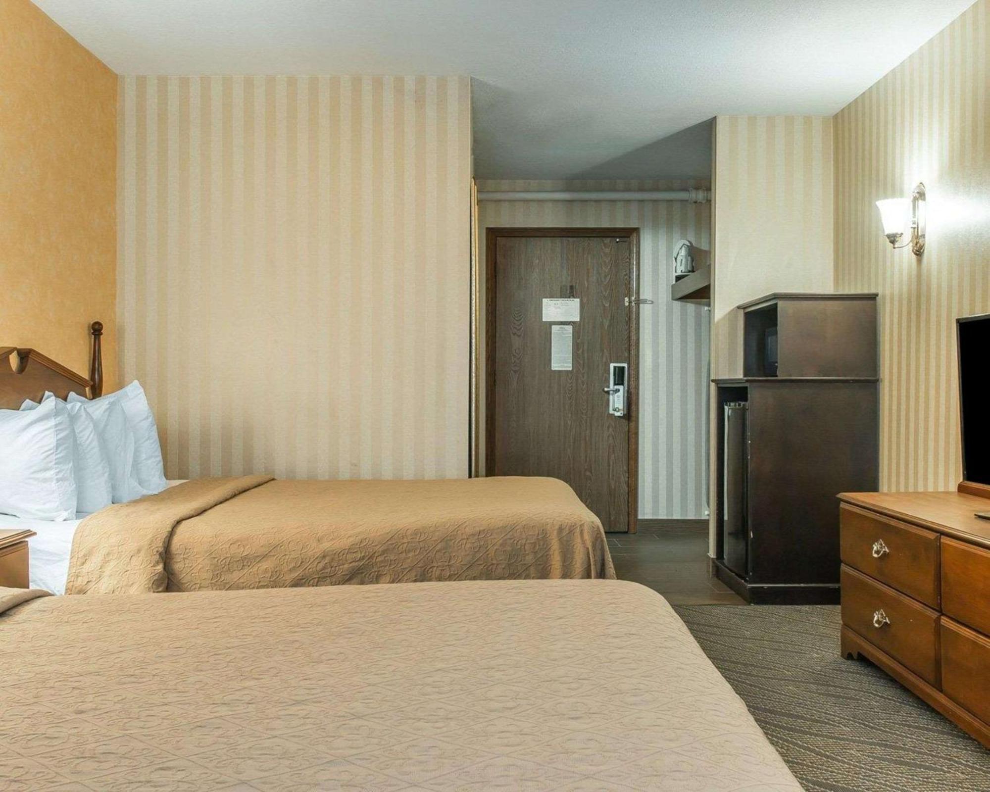 Quality Inn Gaylord Kültér fotó
