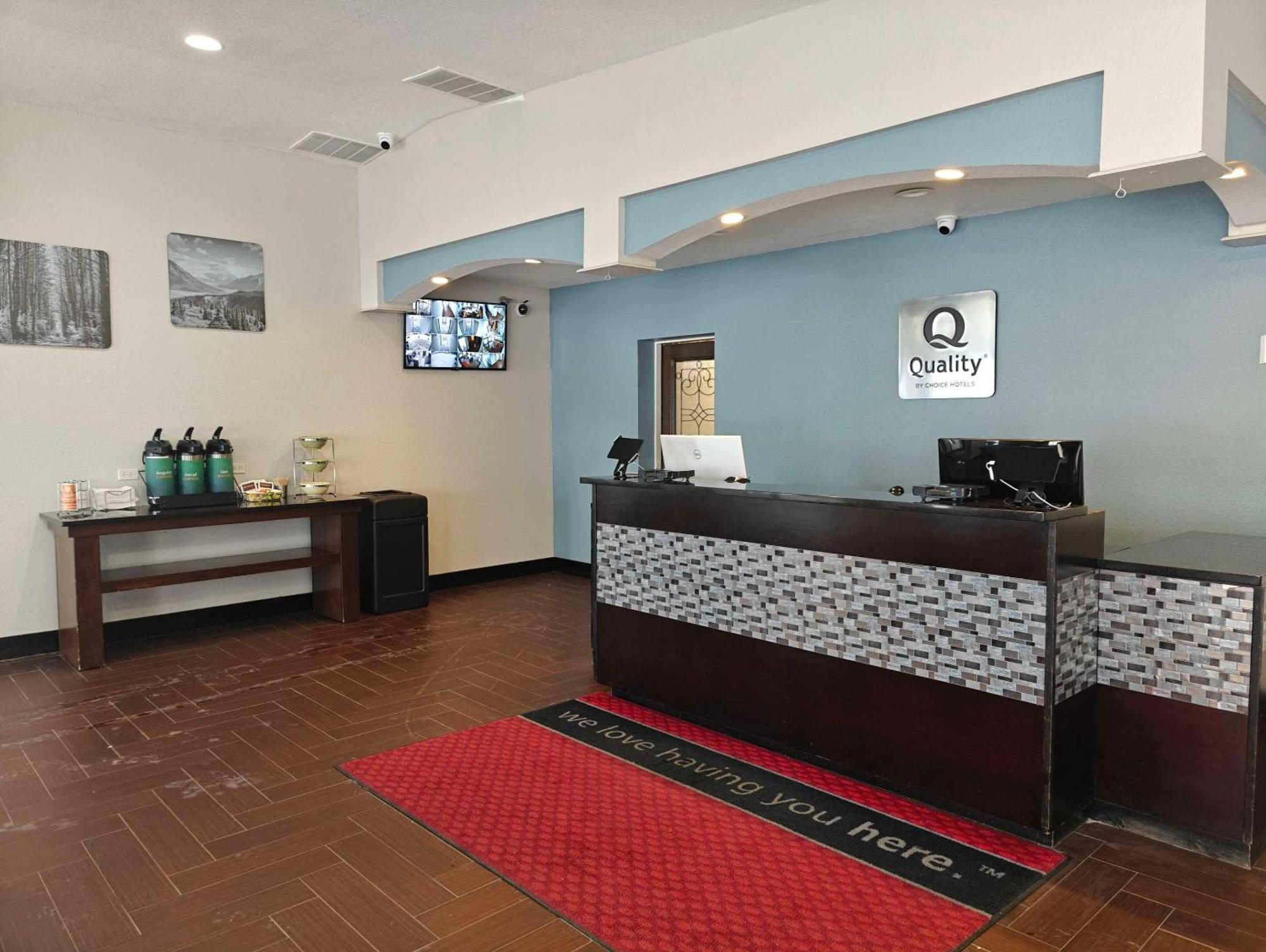 Quality Inn Gaylord Kültér fotó