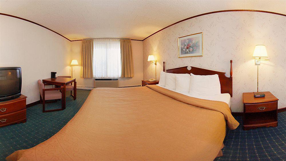 Quality Inn Gaylord Kültér fotó