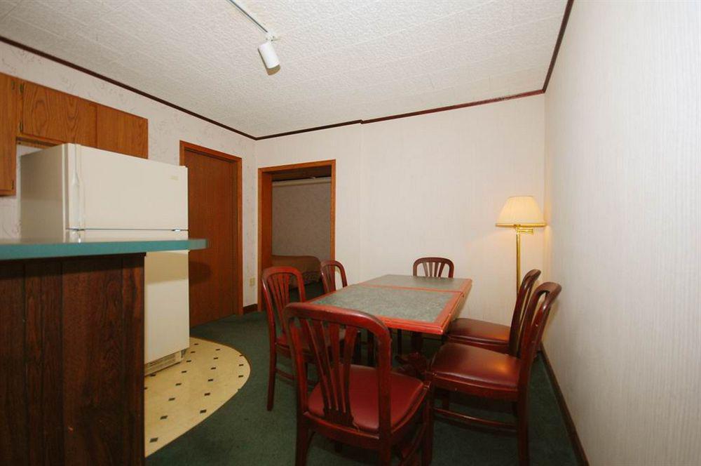 Quality Inn Gaylord Kültér fotó